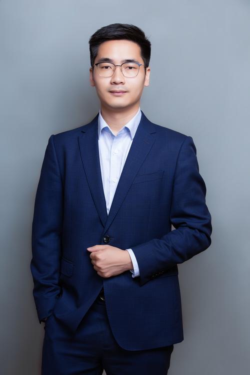 彭予 灯光与音效负责人